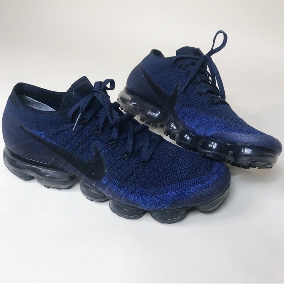 midnight navy vapormax
